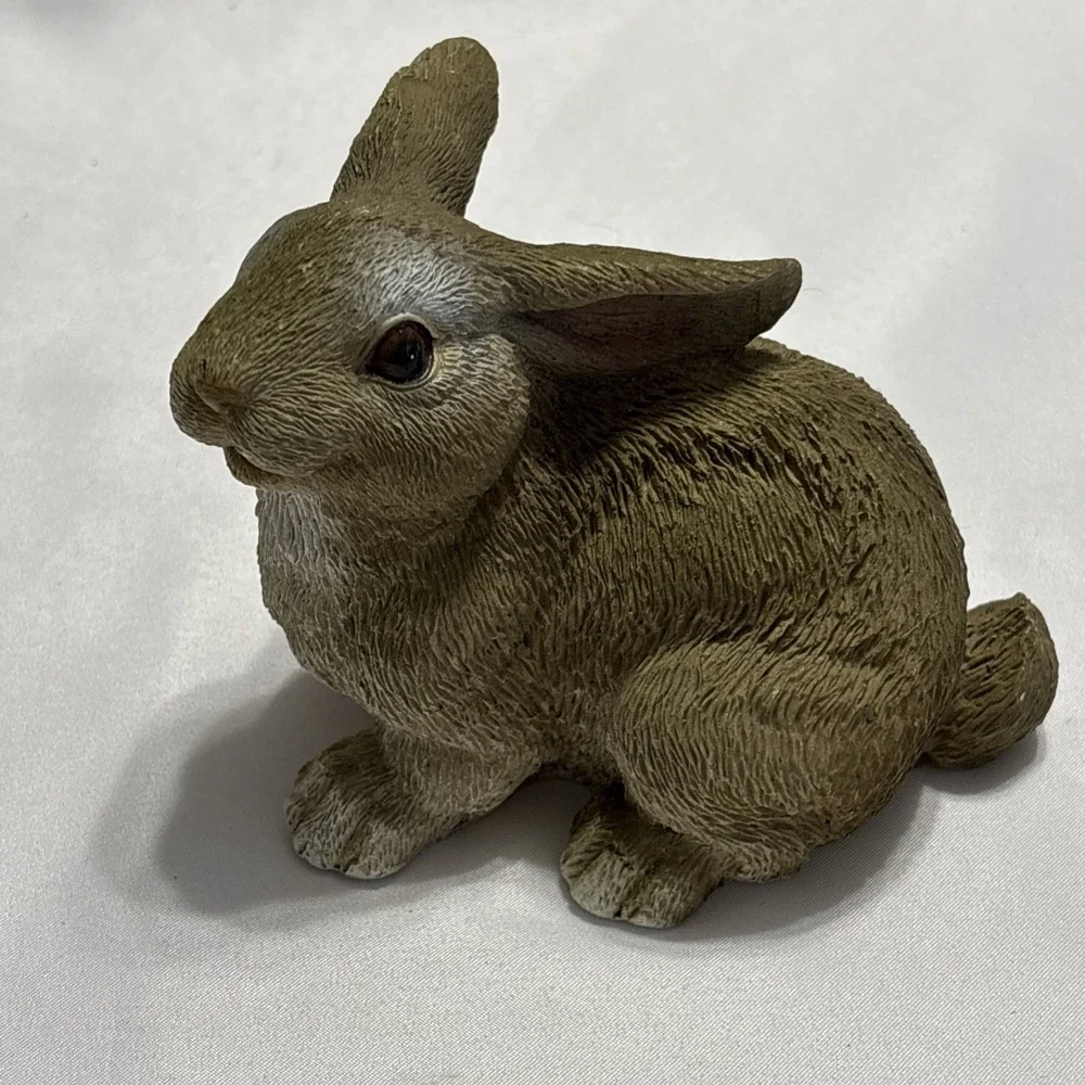 Vintage Style Rabbit Figurine Resin Bunny Garden Decor 5